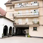 Russohospitality - Lägenhet Caserta