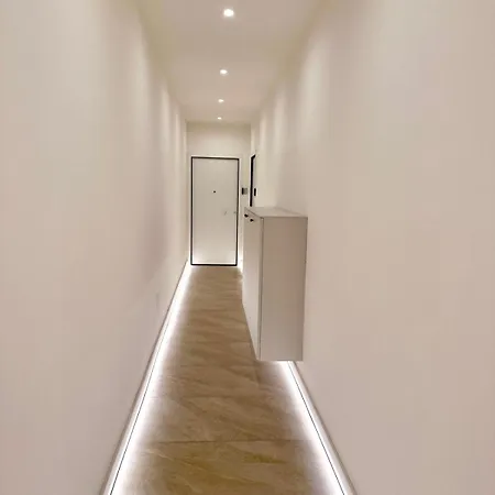 La Casa Di Ivan E Giorgia - Iris