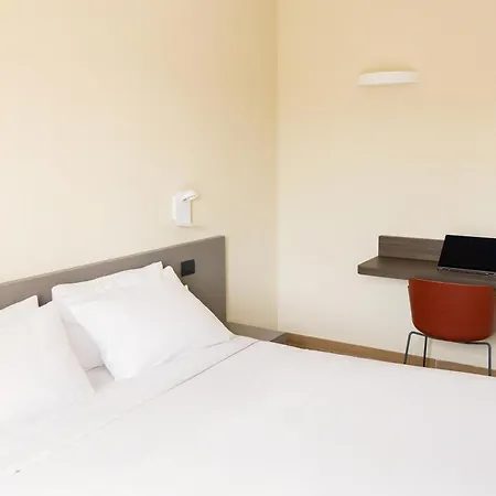 Russohospitality - *